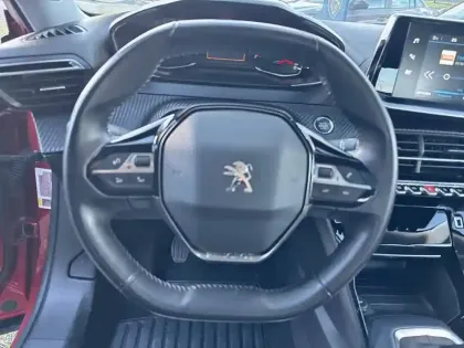 Photo 8 Peugeot 2008  PureTech 100 S&S BVM6