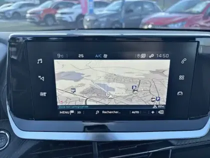 Photo 18 Peugeot 2008  PureTech 100 S&S BVM6