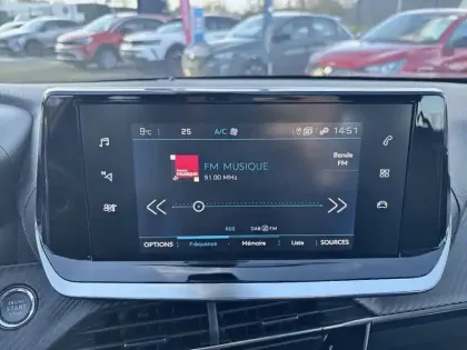 Photo 19 Peugeot 2008  PureTech 100 S&S BVM6