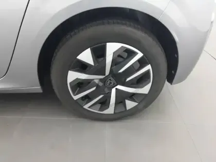 Photo 12 Peugeot 208  PureTech 75 S&S BVM5