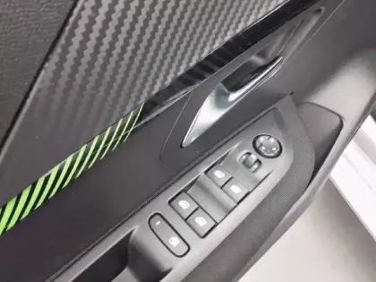 Photo 17 Peugeot 208  PureTech 75 S&S BVM5