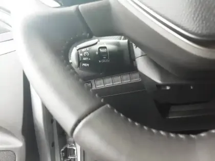 Photo 18 Peugeot 208  PureTech 75 S&S BVM5