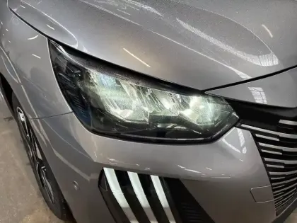 Photo 35 Peugeot 208  Hybrid 110 e-DCS6