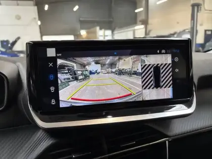 Photo 34 Peugeot 208  Hybrid 110 e-DCS6