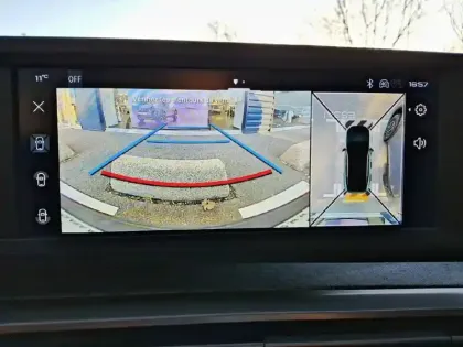 Photo 18 Peugeot 3008  Hybrid 145 e-DCS6