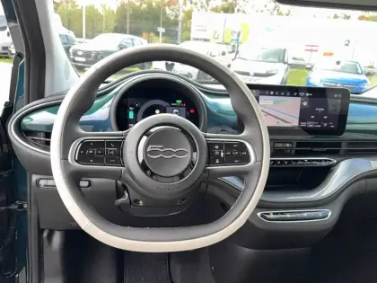 Photo 91 Fiat 500  3+1 e 118 ch