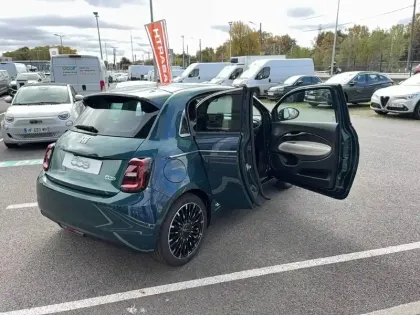 Photo 82 Fiat 500  3+1 e 118 ch