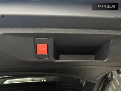 Photo 24 DS DS 4  Hybride Rechargeable 225 EAT8