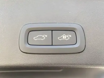 Photo 7 Volvo Xc40  B3 163 ch DCT7