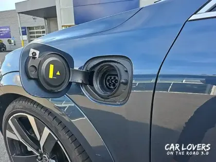 Photo 25 Volvo Xc60  T6 AWD Hybride rechargeable 253 ch+145 ch Geartronic 8