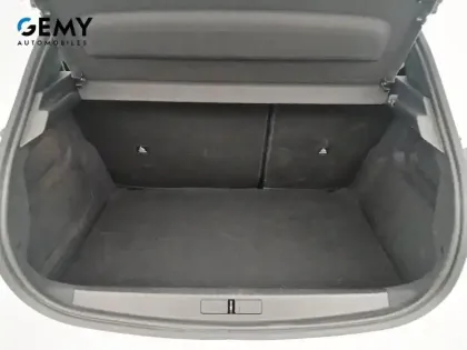 Photo 24 Peugeot 208  BlueHDi 100 S&S BVM6