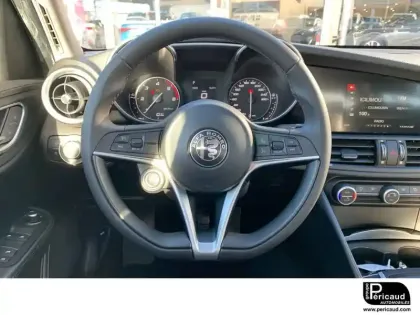 Photo 9 Alfa Romeo Giulia  2.2 160 ch AT8