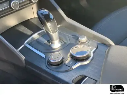 Photo 18 Alfa Romeo Giulia  2.2 160 ch AT8