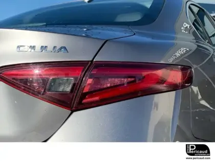 Photo 23 Alfa Romeo Giulia  2.2 160 ch AT8
