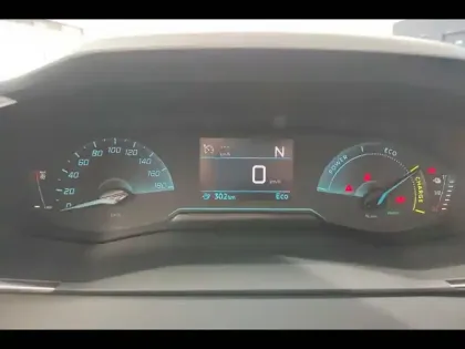 Photo 9 Peugeot 208  Electrique 50 kWh 136ch