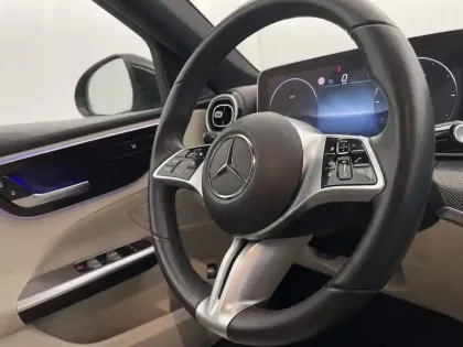 Photo 23 Mercedes Classe C  200 9G-Tronic