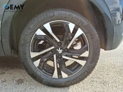 Photo 10 Peugeot 2008  PureTech 130 S&S BVM6