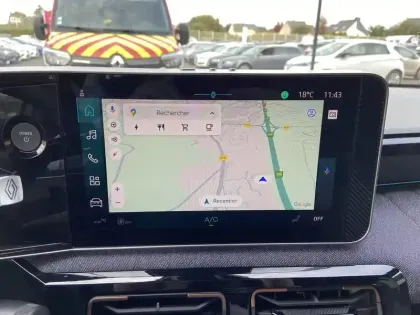 Photo 21 Renault 4 Renault  E-Tech Electrique 150 ch autonomie confort