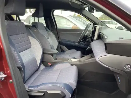 Photo 13 Renault 4 Renault  E-Tech Electrique 150 ch autonomie confort