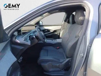 Photo 8 Peugeot 5008  Hybrid 145 e-DCS6