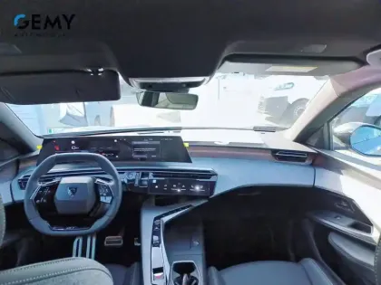 Photo 7 Peugeot 5008  Hybrid 145 e-DCS6