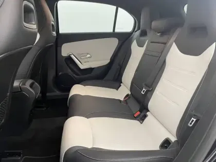 Photo 36 Mercedes Classe A  250 e 8G-DCT