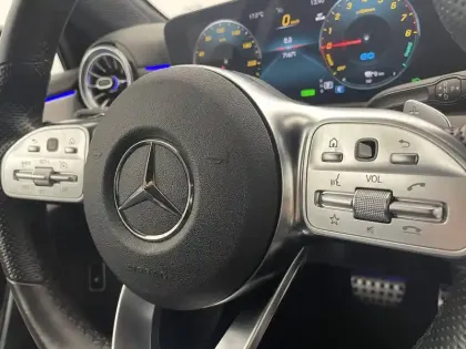 Photo 44 Mercedes Classe A  250 e 8G-DCT