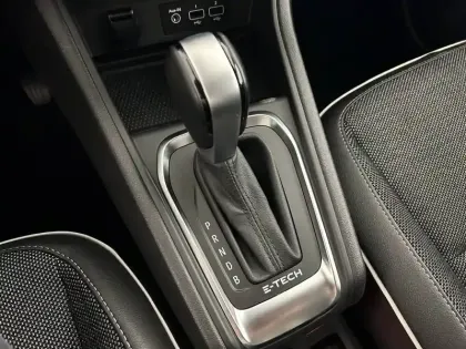 Photo 21 Renault Captur  E-Tech 145 - 21