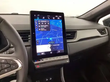 Photo 15 Renault Captur  E-Tech full hybrid 145 ch