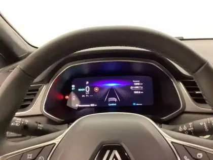 Photo 14 Renault Captur  E-Tech full hybrid 145 ch