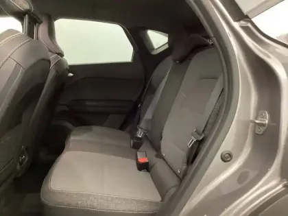 Photo 10 Renault Captur  E-Tech full hybrid 145 ch