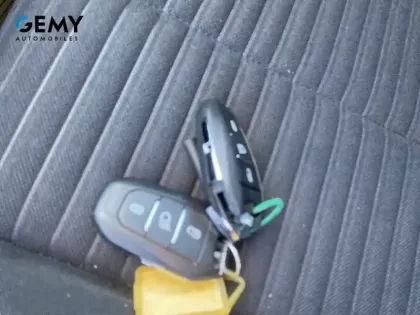 Photo 18 Peugeot 2008  Electrique 136 ch