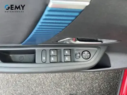 Photo 15 Citroën C4 e- 136 ch Automatique