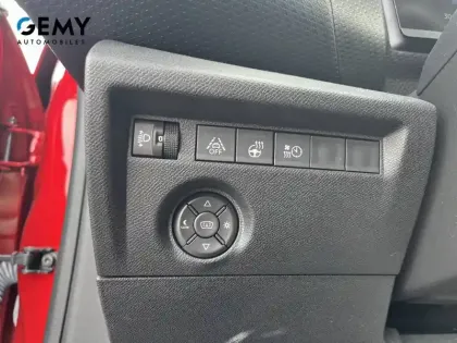 Photo 14 Citroën C4 e- 136 ch Automatique