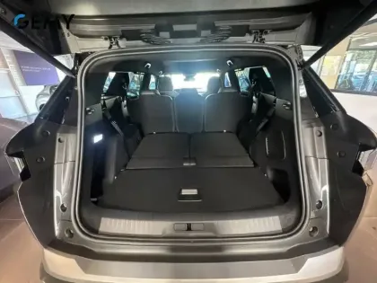 Photo 5 Peugeot 5008  Hybrid 145 e-DCS6