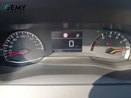 Photo 17 Peugeot 208  PureTech 100 S&S EAT8