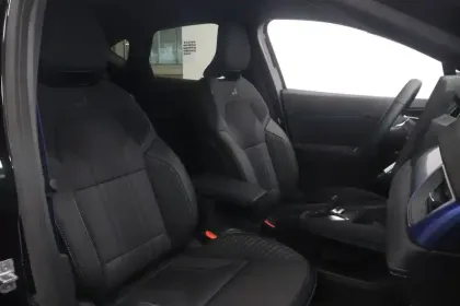 Photo 21 Renault Captur  E-Tech full hybrid 160 ch