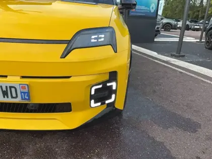 Photo 21 Renault 5 Renault  E-Tech Electrique 120 ch autonomie urbaine