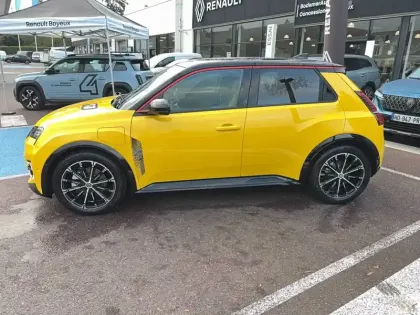 Photo 1 Renault 5 Renault  E-Tech Electrique 120 ch autonomie urbaine