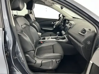 Photo 33 Renault Kadjar  Blue dCi 115 EDC