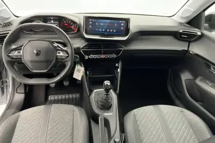 Photo 41 Peugeot 208  100 S&S BVM6