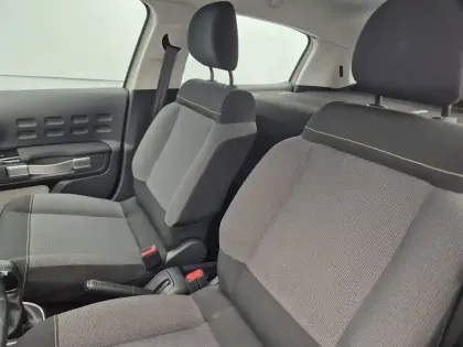 Photo 8 Citroën C3  SOCIETE BlueHDi 100 S&S BVM5 Shine