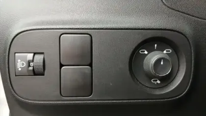 Photo 41 Citroën C3 Gén. III Ph2 NG MAX 5