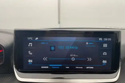 Photo 97 Peugeot 208 Gén. II Ph2 Style 5