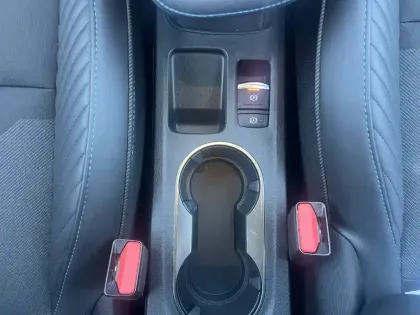 Photo 23 Renault Captur  E-Tech full hybrid 160 ch