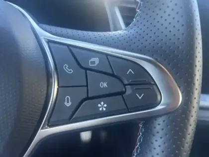 Photo 22 Renault Captur  E-Tech full hybrid 160 ch