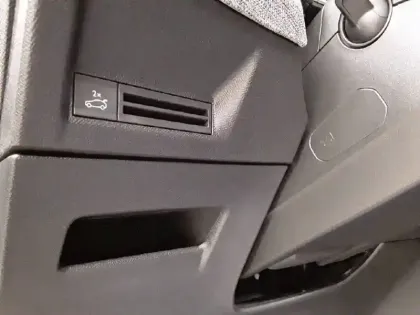 Photo 24 Peugeot 3008  Hybrid 136 e-DCS6