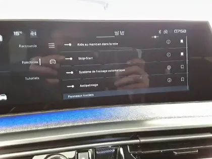 Photo 21 Peugeot 3008  Hybrid 136 e-DCS6