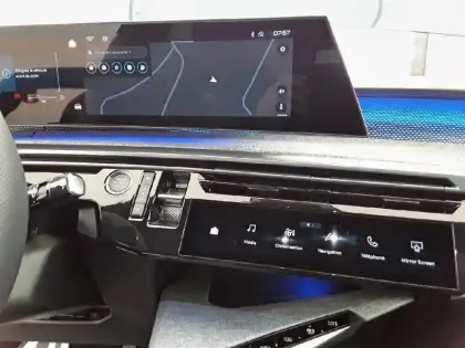 Photo 14 Peugeot 3008  Hybrid 136 e-DCS6