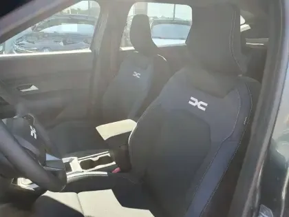 Photo 29 Dacia Bigster  Mild Hybrid 140